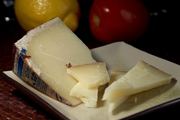 pecorino-sardo-3524_960_7201.jpg