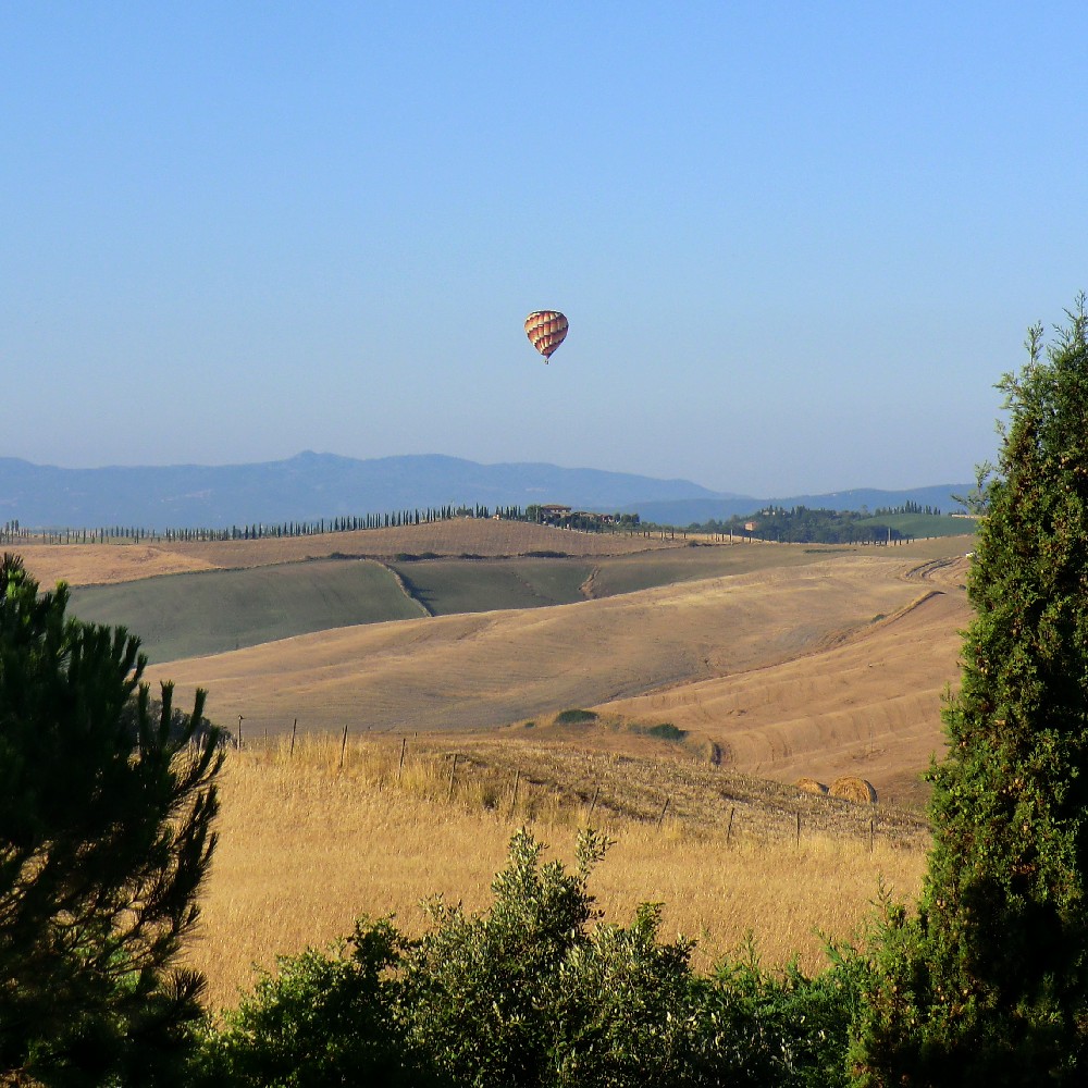 CRETE SENESI - AGRITURISMO PODERNUOVO